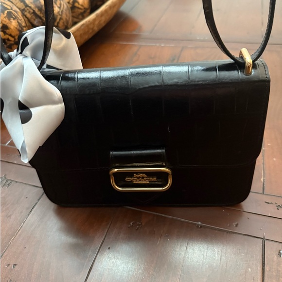 Coach Crocodile leather black shoulder bag used - Picture 2 of 14